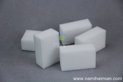 怎樣去除衛(wèi)生間鏡子上的頑固水漬<div   id=