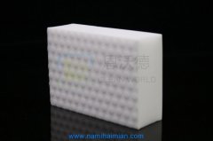 汽車內(nèi)飾臟了用什么清潔<div   id=